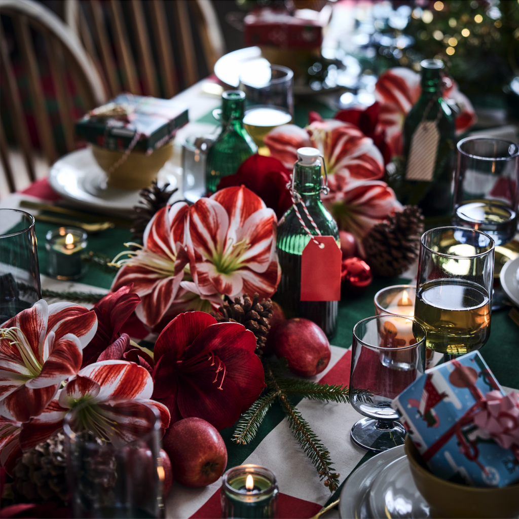 Barevným Vánocům kralují květiny