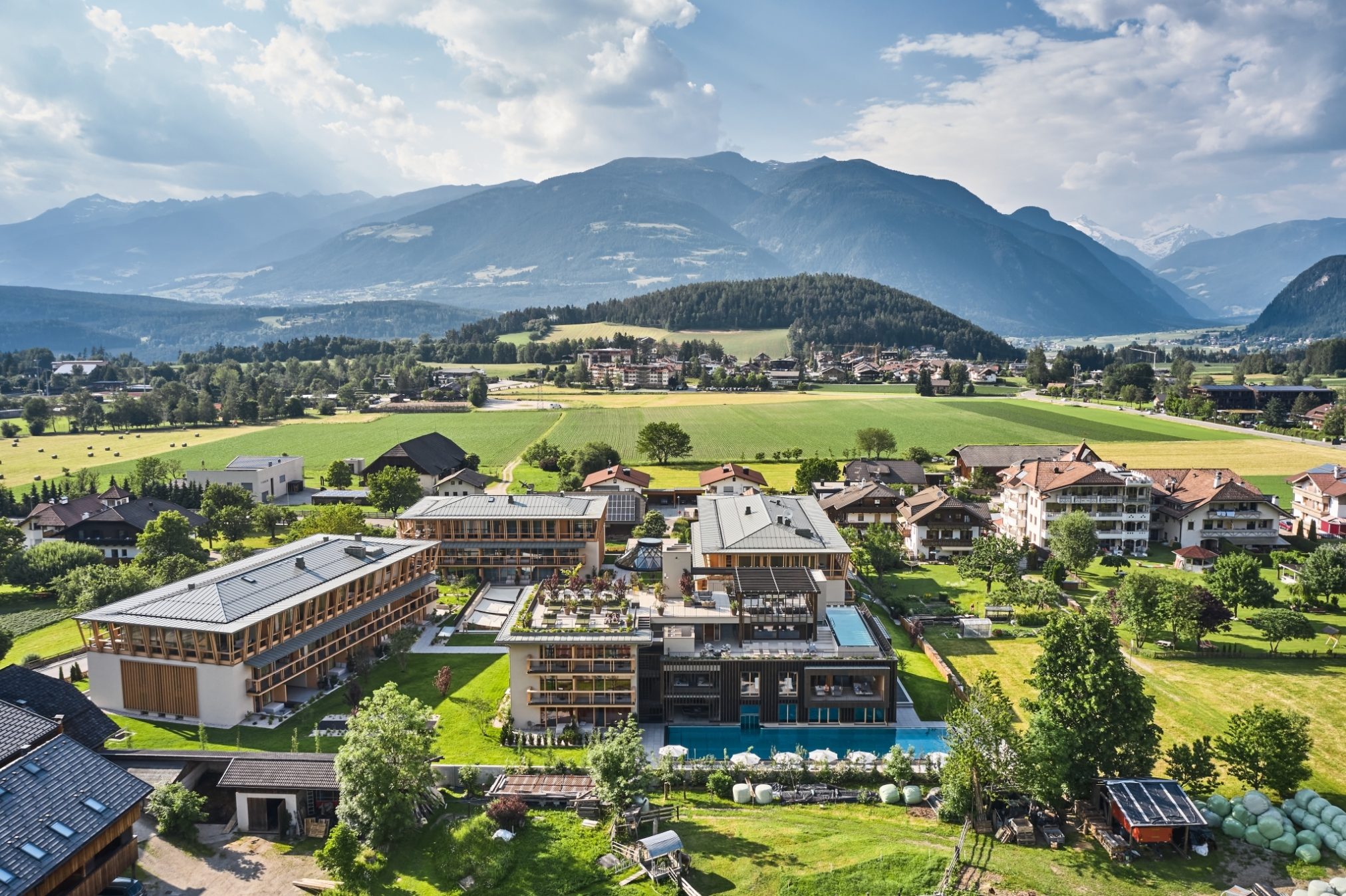 Falkensteiner Hotel Kronplatz z dronu