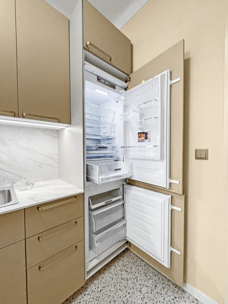 Kombi chladnička WHC18 T574 P